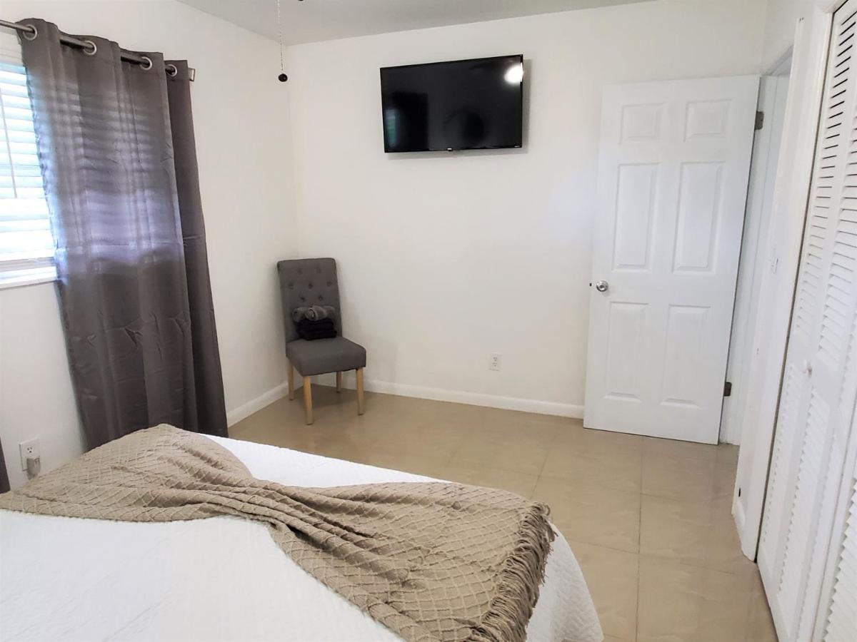 Sophisticated Dania Beach Suites Near The Beach Eksteriør bilde